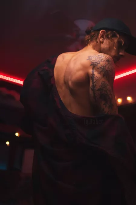 Follow me to your fantasy 🖤🥀