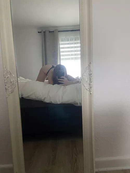 Follow my free onlyfans🔥 amputee, 24 years old, blond, small horny girl 😇 I want to bet that I make your cock hard? 😈