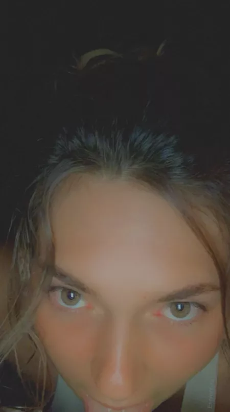 For all of you that are stuck in lockdown, how about a virtual blowjob? 😛