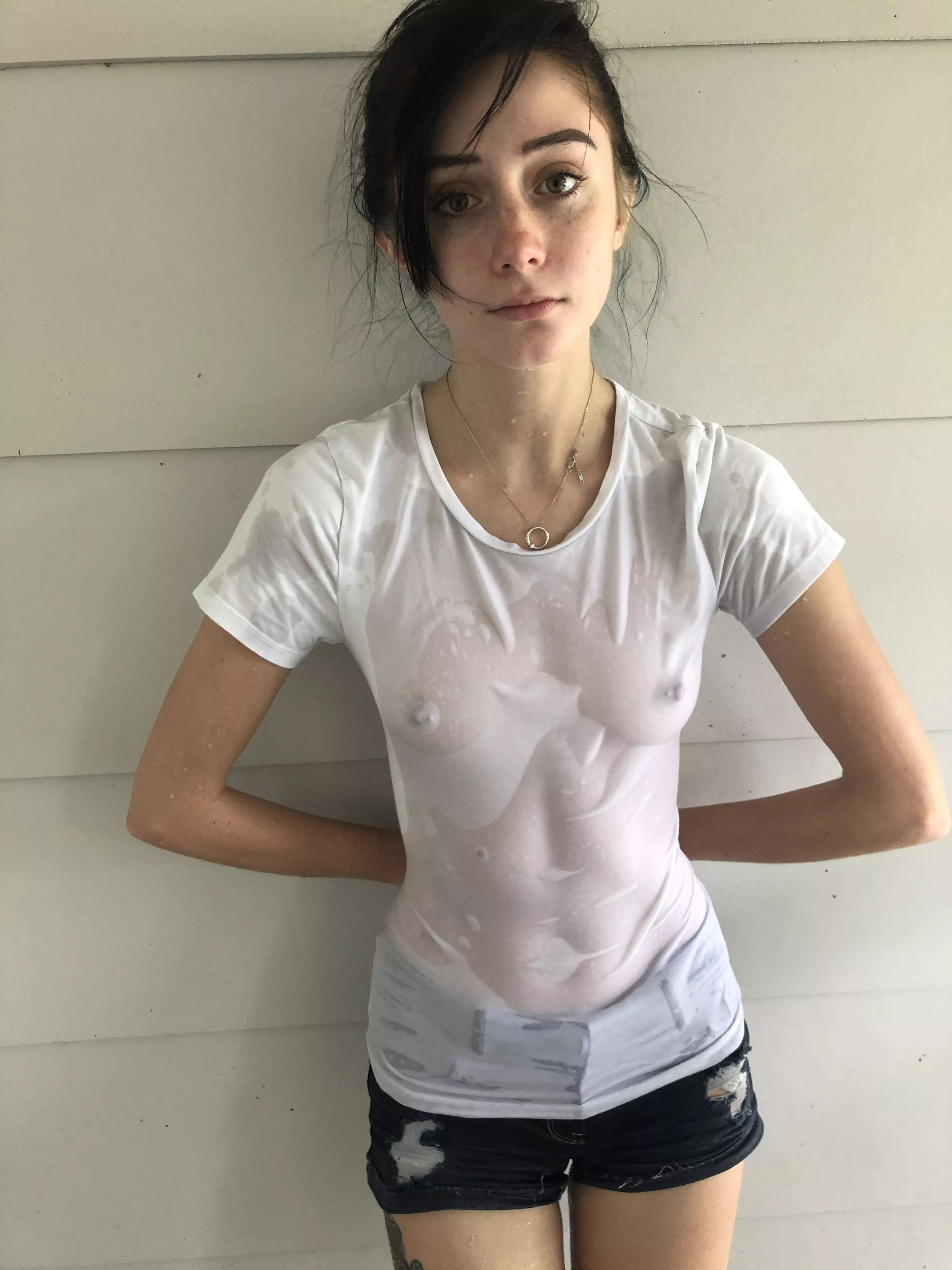 Wet T Shirt Nudes