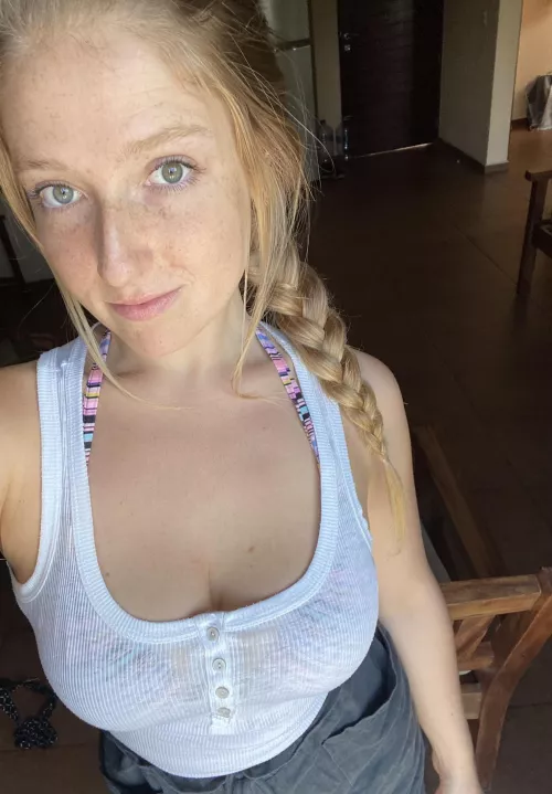 Freckles, red hair, green eyes.. just your typical ginger 🤷‍♀️😜