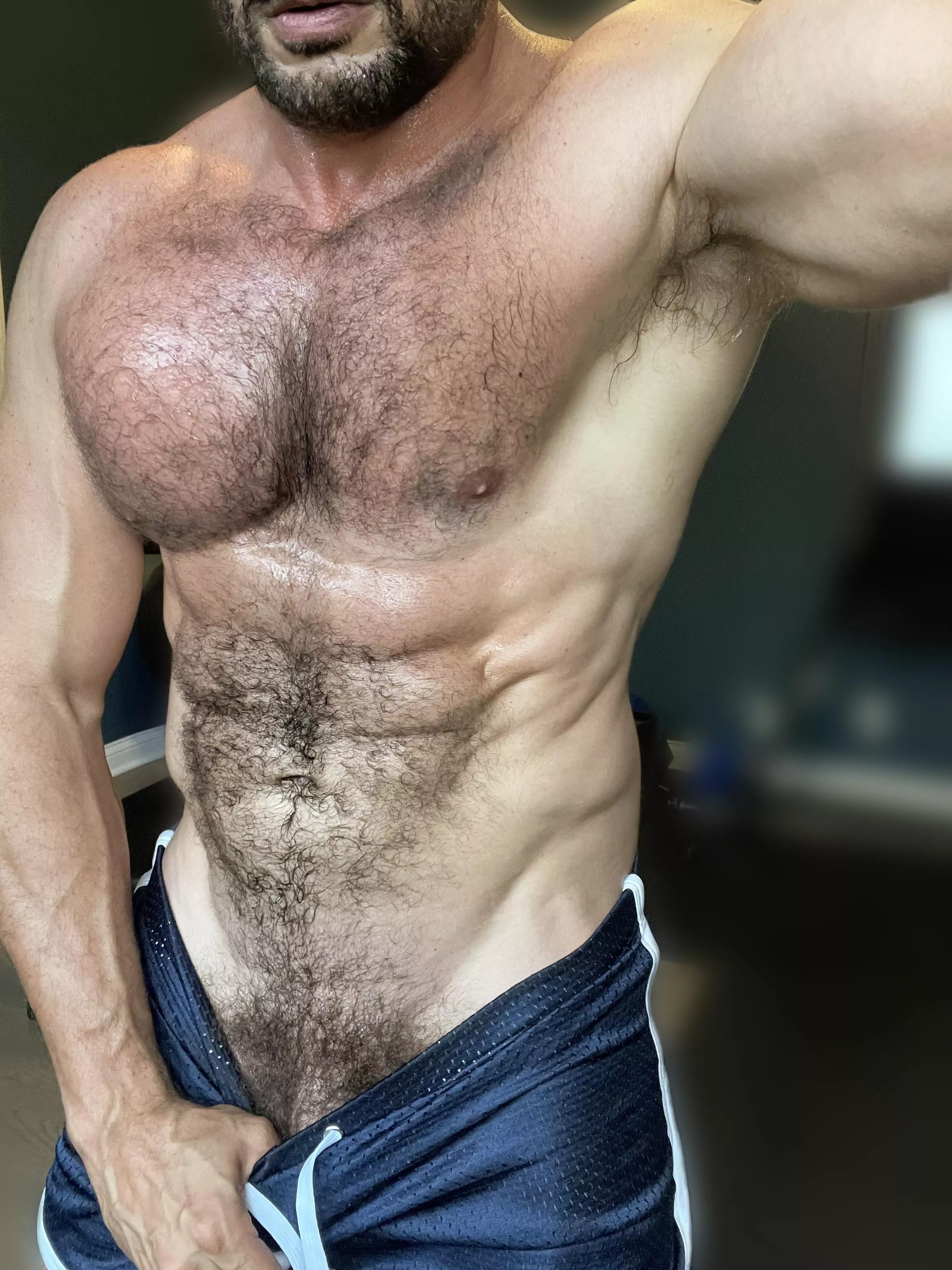 Get right in there… Get right in there…