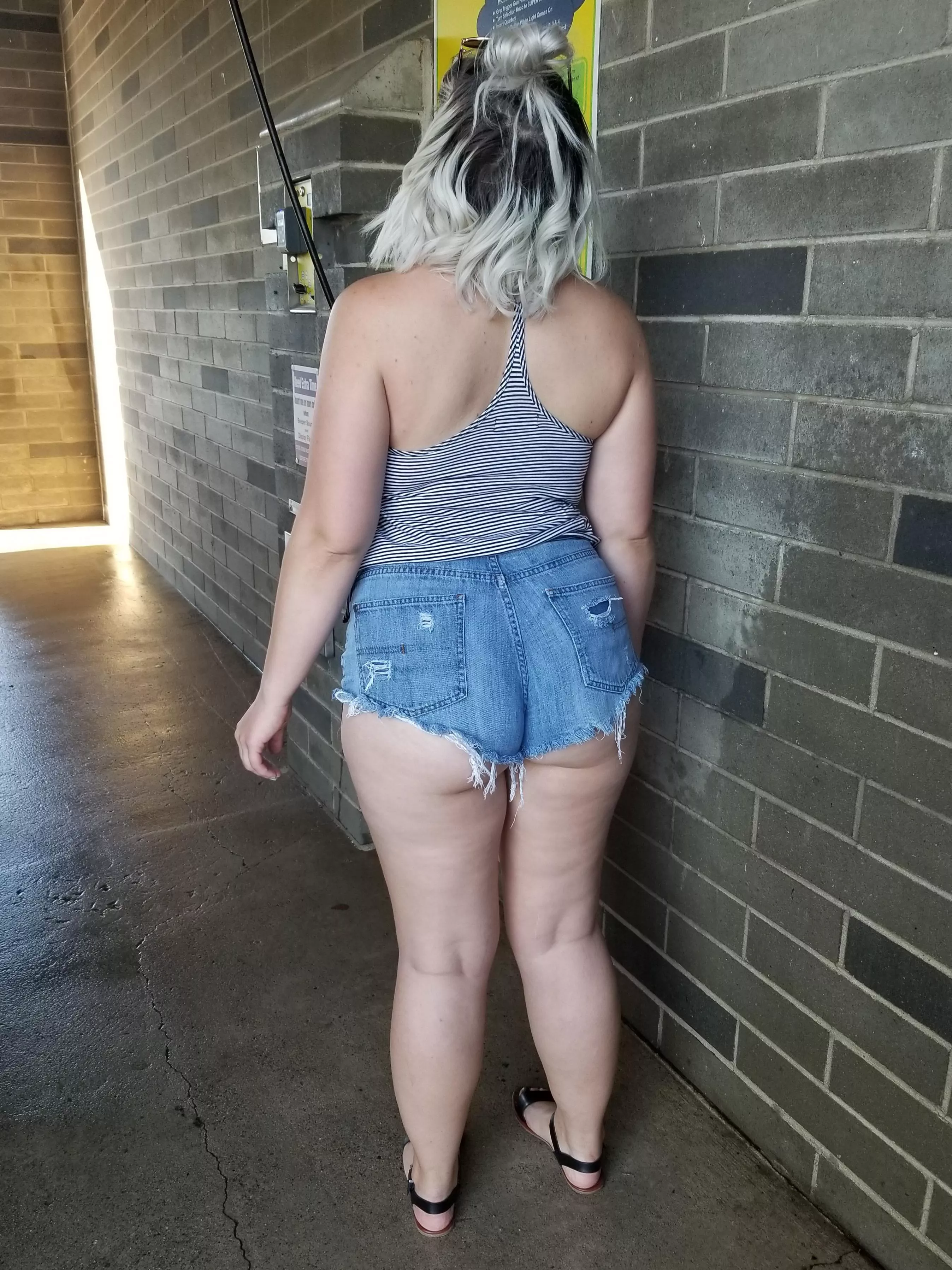 Going through all the badness moving to the new phone. That was a good day... People stopping to watch her wash my truck, and had one guy ask to take a picture of her. She put on quite the nice show with her fat butt in them shorts Going through all the badness moving to the new phone. That was a good day... People stopping to watch her wash my truck, and had one guy ask to take a picture of her. She put on quite the nice show with her fat butt in them shorts