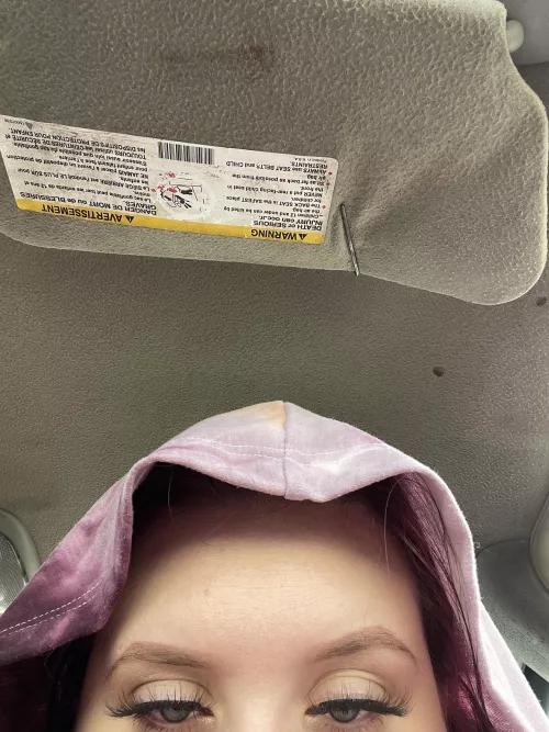 going to delete my onlyfans soon. no one is subscribed so there’s no point