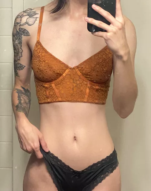 going to explore the city by myself bc i’m bored ~