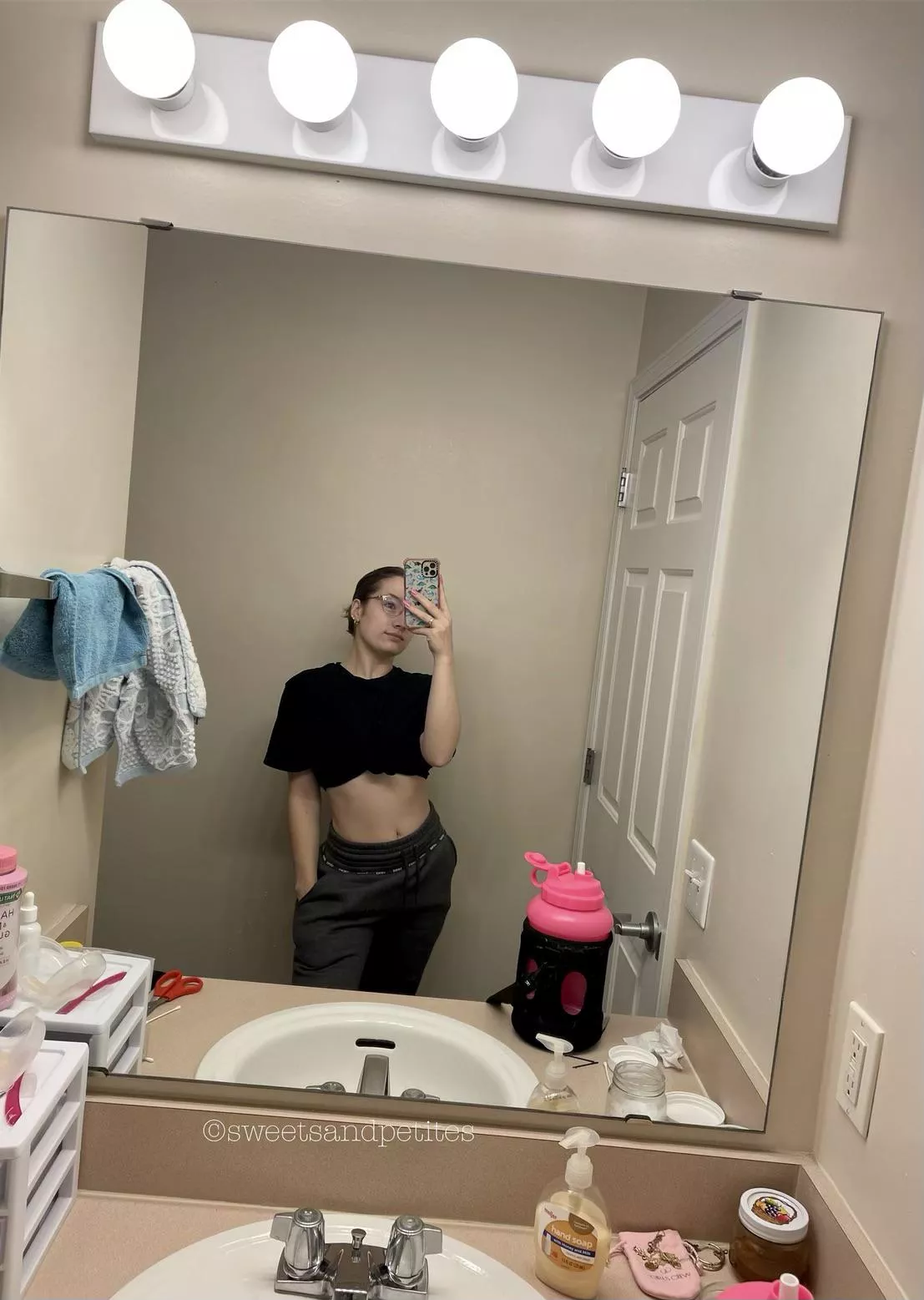 Good morning :) [f]
