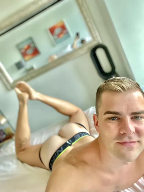 Got a new jockstrap today 😍 hope you like how it looks!