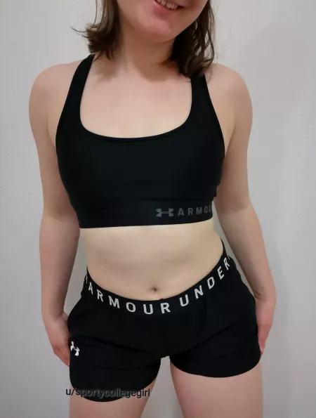 Got a new pair of shorts, do you like them? (OC) (f)