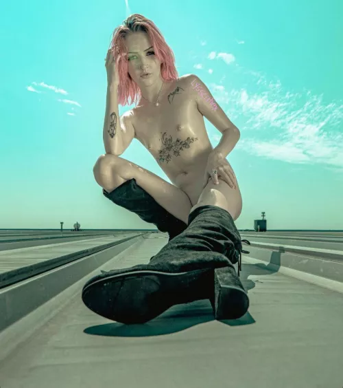 Got covered by a stranger for this shoot 🤤🥵