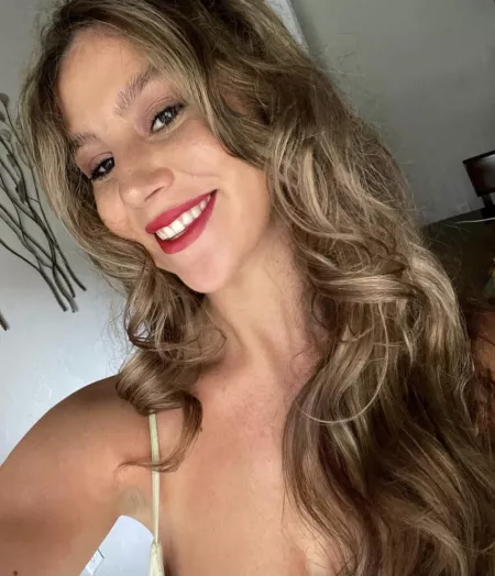 Gotta love the Armpit selfie