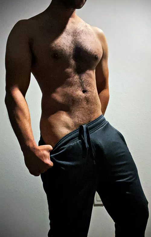Hairy torso post gym