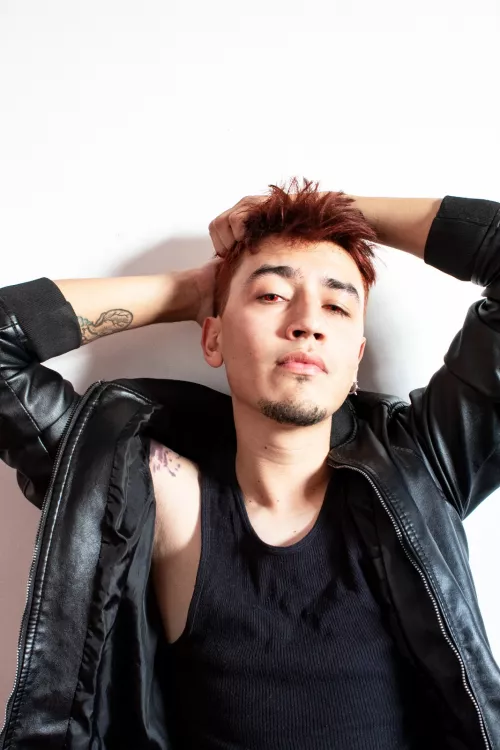 Halloween attitude with my red hair and my red eyes 🎃