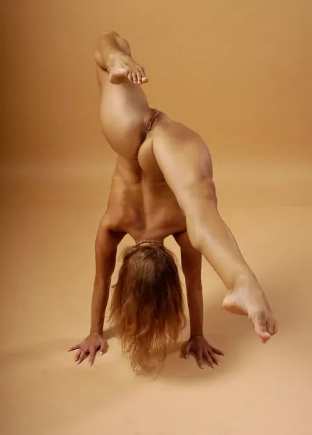Handstand