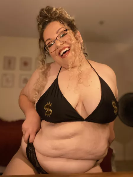 Happy Monday motherfuckers 🥂✨