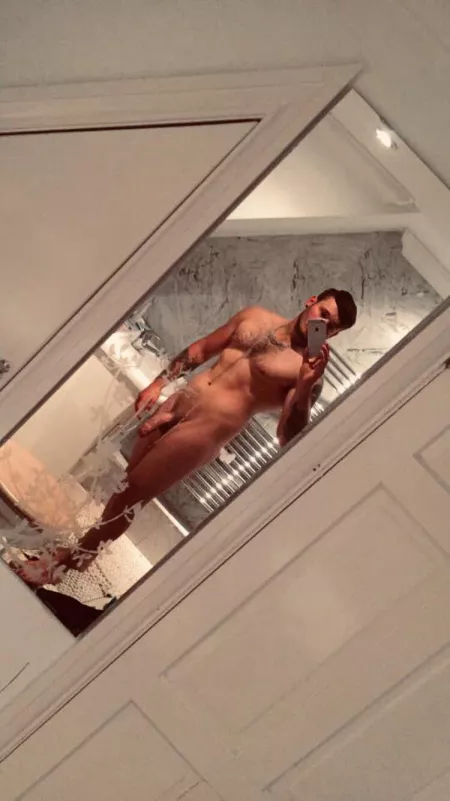 Happy Monday 👋🏼