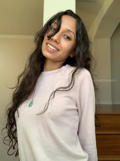 Happy Monday y’all! No bra needed here :)