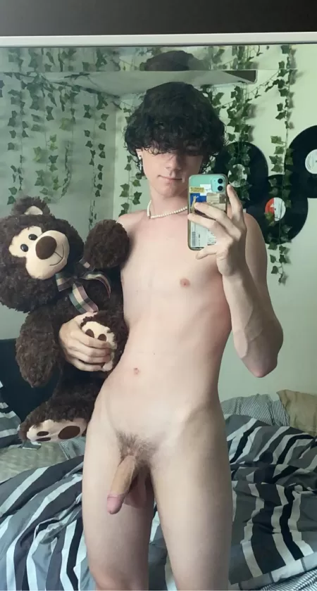 Havent posted in a bit hope you’re having a good day!! ;))