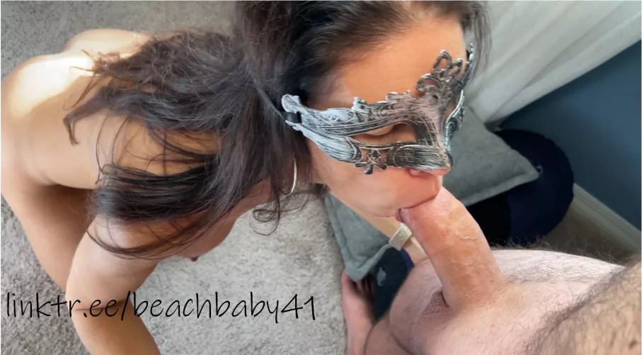 🍆 👄 He fed my throat, now it's your turn to feed my wallet on Onlyfans. Join today, get 2400+ pics over 400 posts. Paid subs never pay for messaging or cock ratings and get discounts on custom services! 🔥