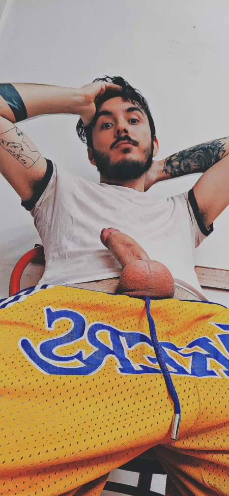 Hello there. I'm waiting for you π