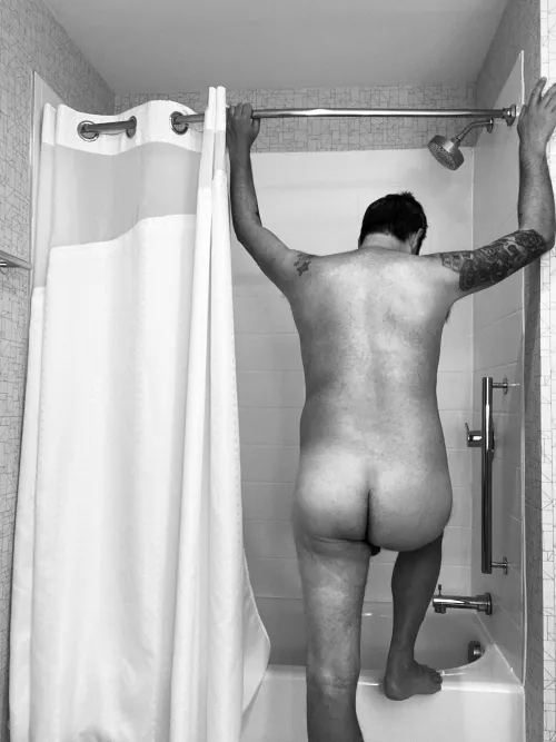 Hello! Very happy to be here and share with you all.