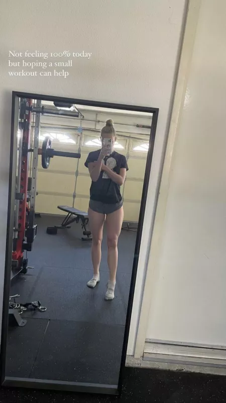 Her thighs and legs in general are incredible 🤤🤤🤤