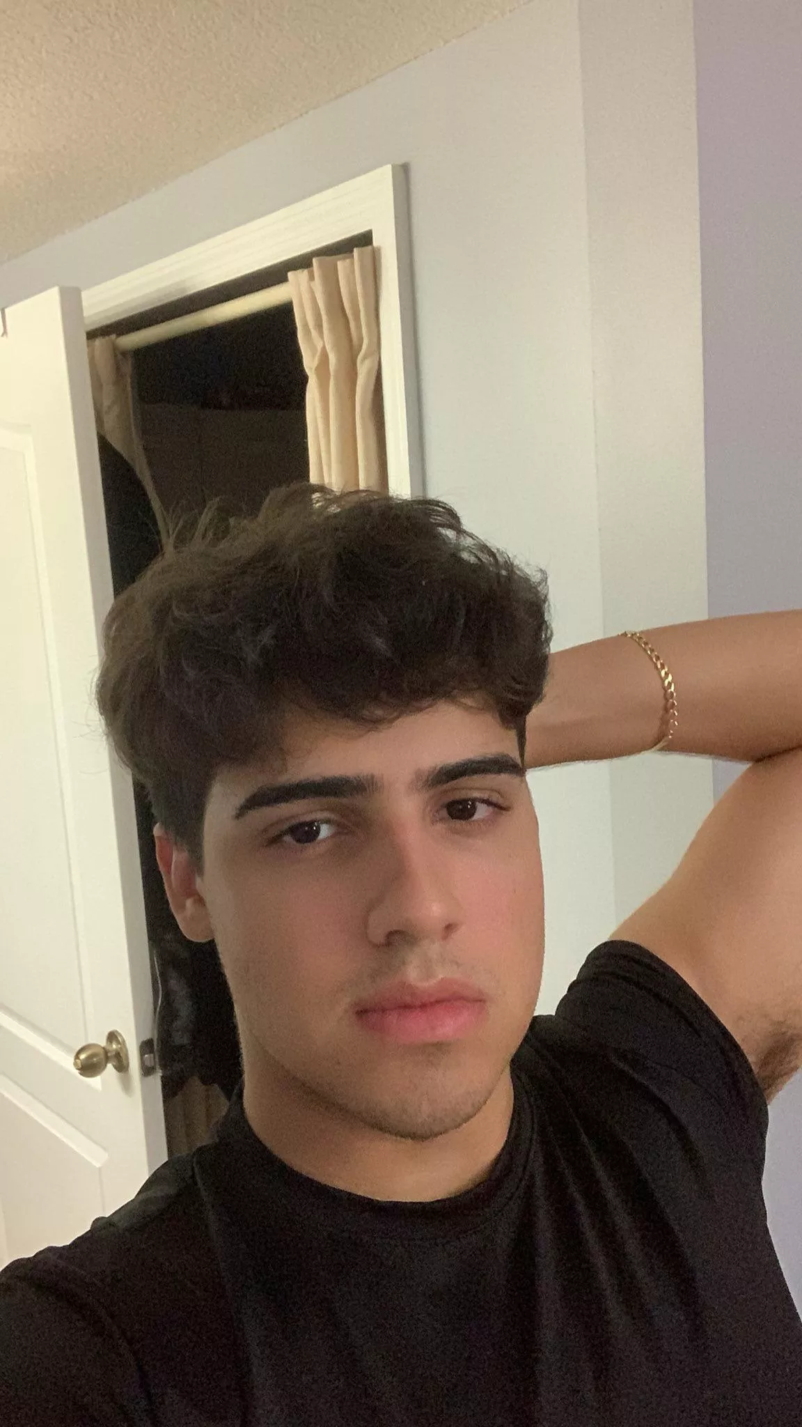 hey 🥺
