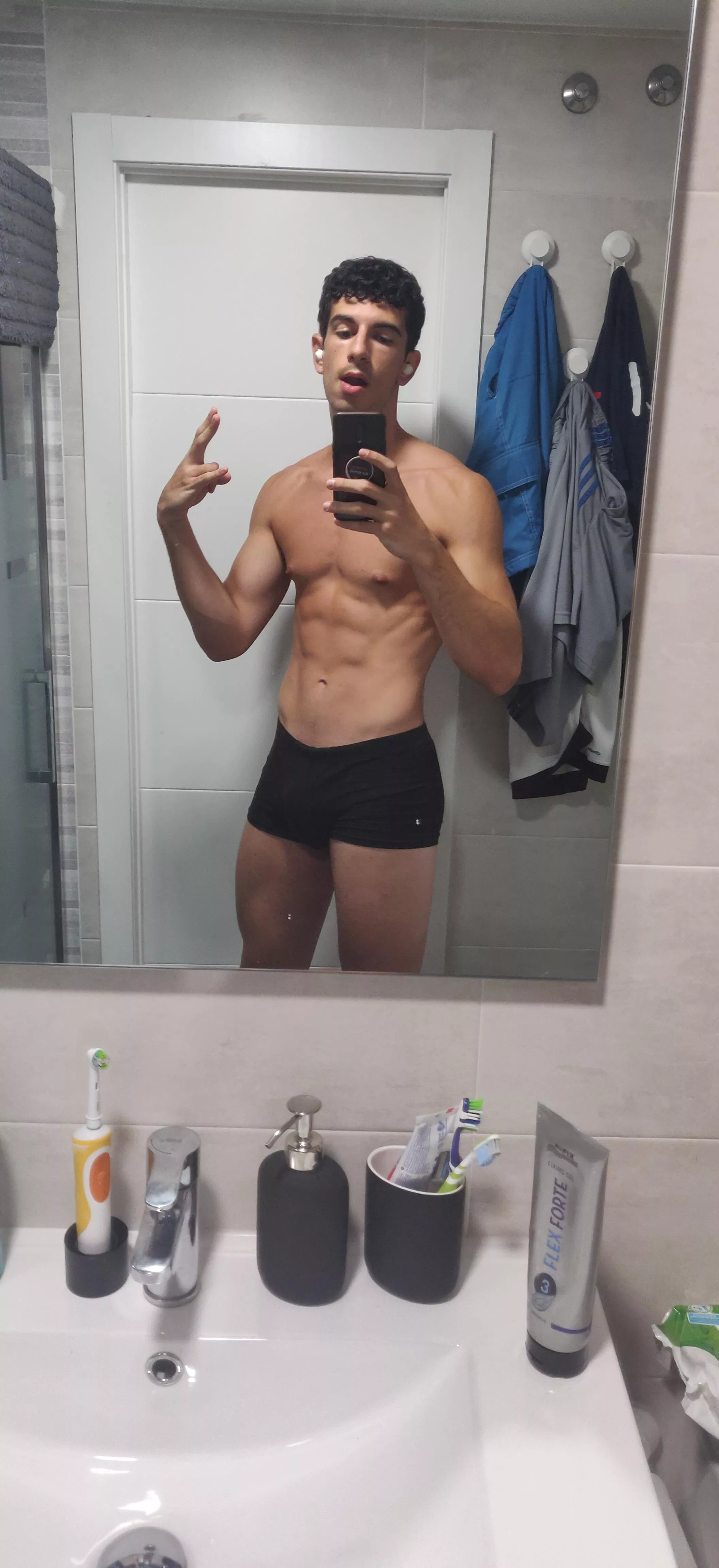 Hey 👋🏻