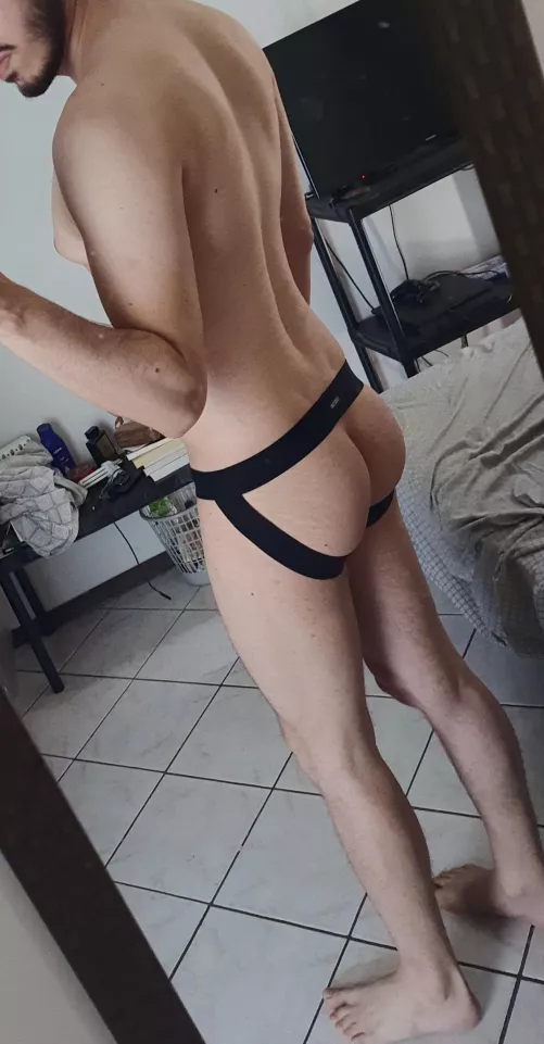 Heyy!! First time here!! 😏