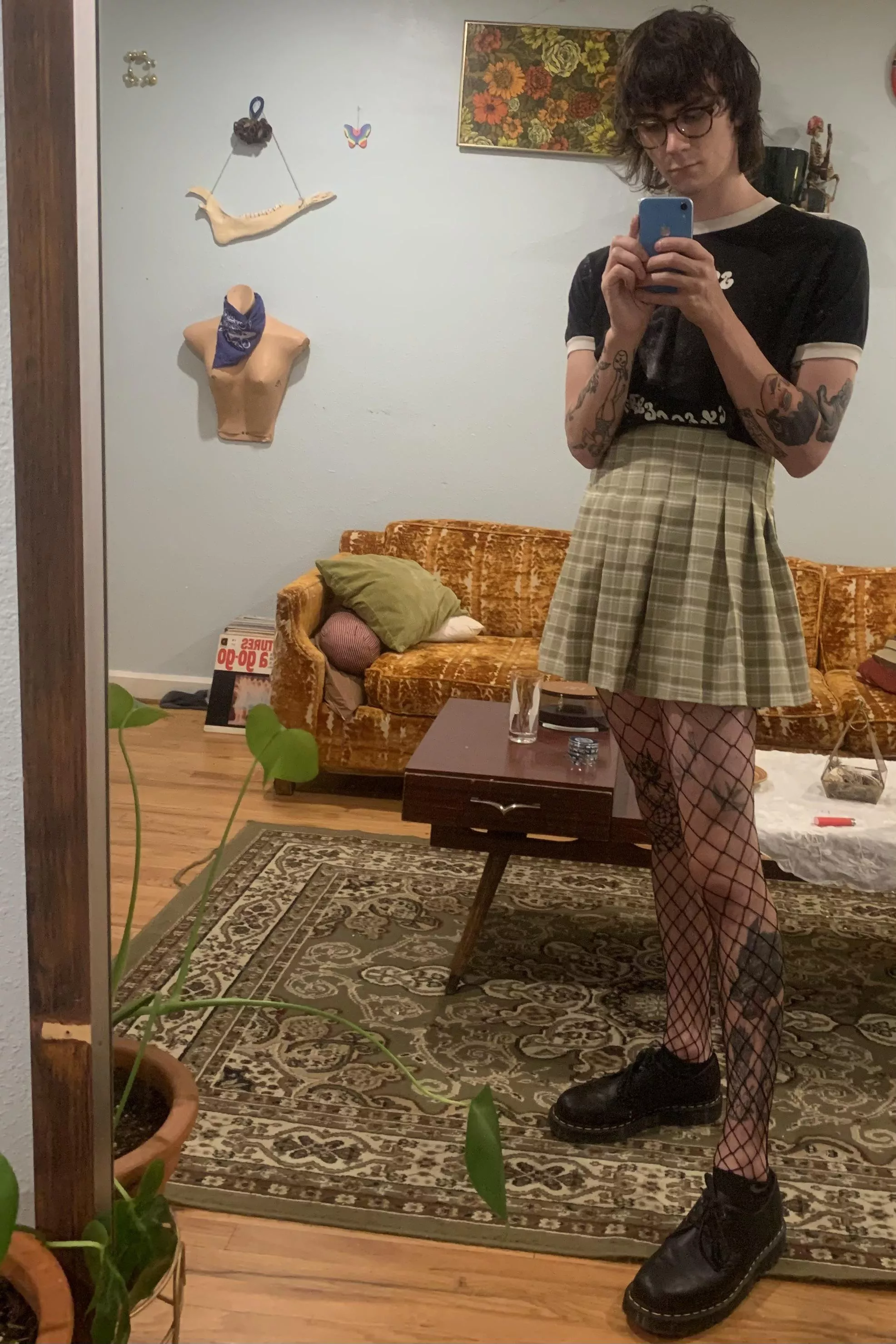 hi c: new here🖤