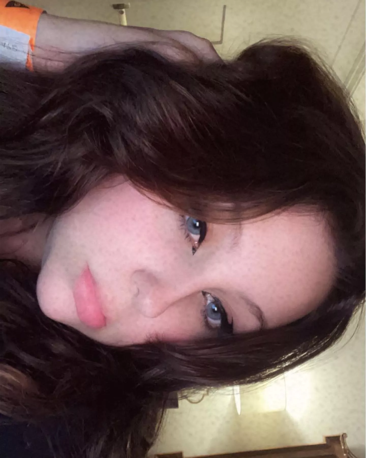 Hiii:)
