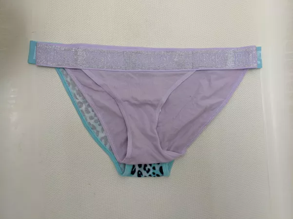 Hmmmm, we have a size discrepancy here.