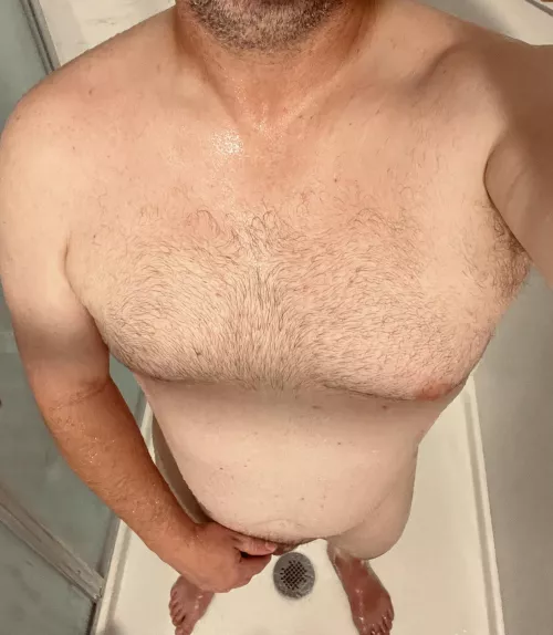 Hold on a minute, I’ll be right there. 🌧