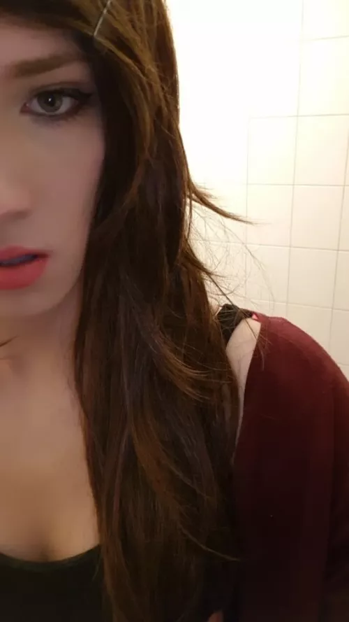 Hope half of me is enough🤭