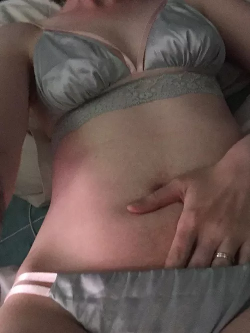 Hopefully you can see my ring this time 😉