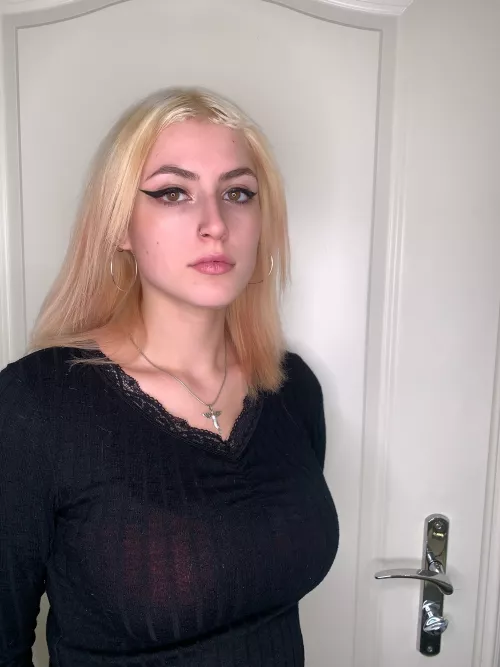 How BADLY do you want to SUCK on these TITTIES 🥵 🥵 ?