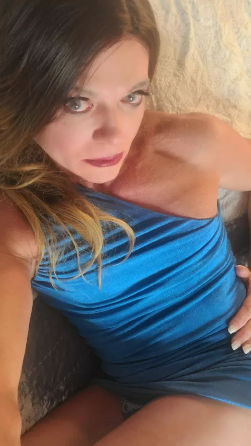 How do you like 4his color on me