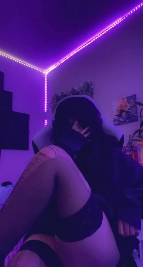 how’s my thighs? 😇