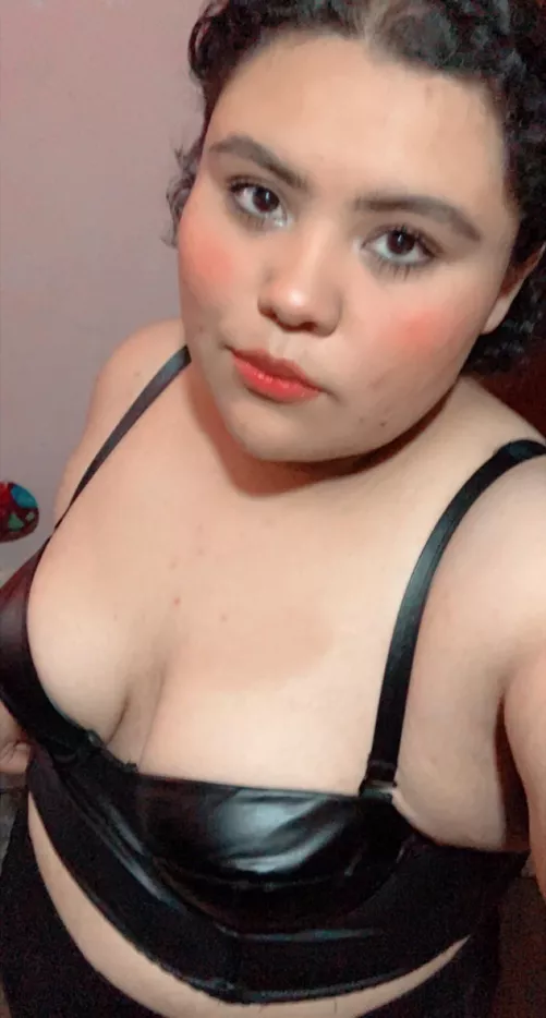 🔥I am a fat and sexy girl who wants to make you 😊 , subscribe to my OF for $5 and send me a message, tell me what you want.😘