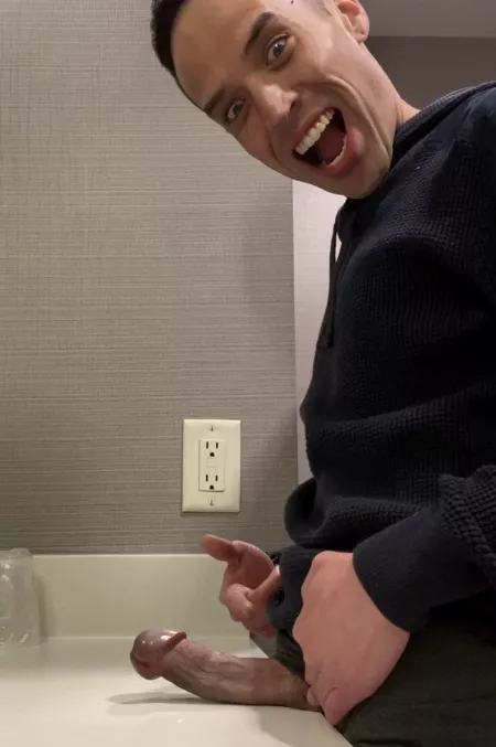 I DONT KNOW WHOS MORE EXCITED 🤣🤪😬