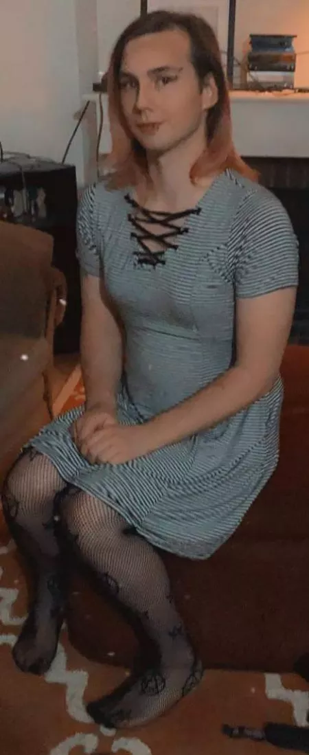 I don't usually like dresses on me but this one make me feel good. Also has pockets ☺