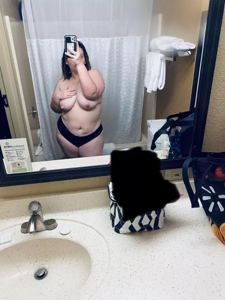 I get told im to fat to fuck, would you fuck me? 👅