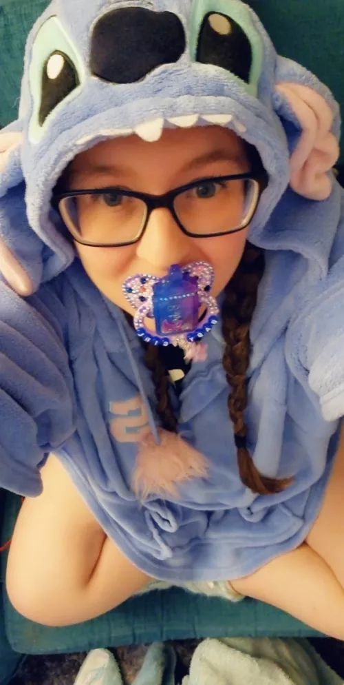 I got a new paci today 😍