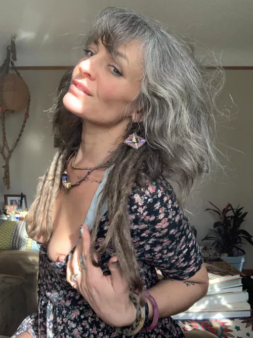 I had to pull my nips out of my dress, they needed a lil air, room to breathe.