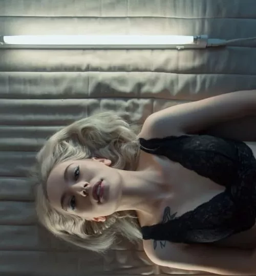 I have always dreamed of becoming a model, because models are in the spotlight. 朗😎👇