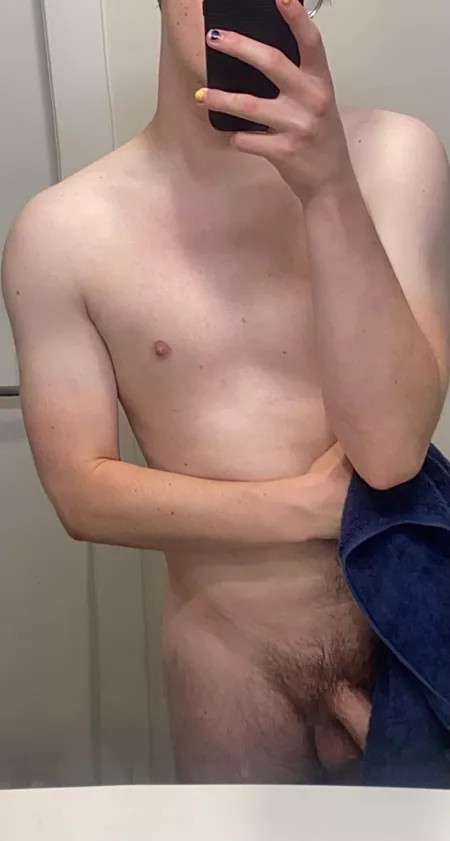 i hope the 2 people that see this are doing well 😘