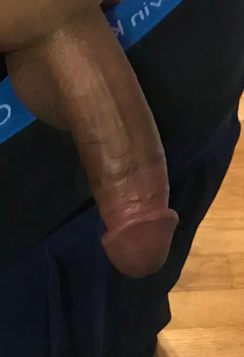 I just broke up with my gf. My thick dick needs attention.