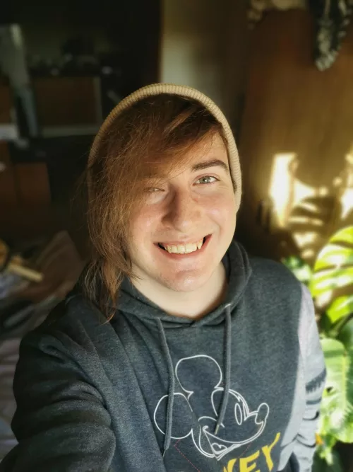 I just got confirmation that i got my first apartment after being homeless twice in 1 year!