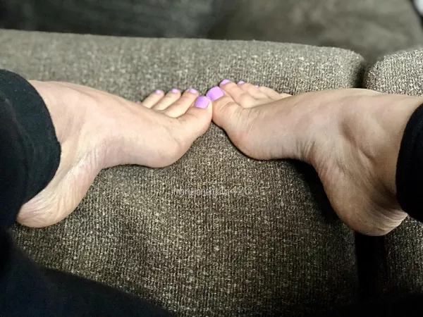 I just love my arches & this nail color is to die for 🤤