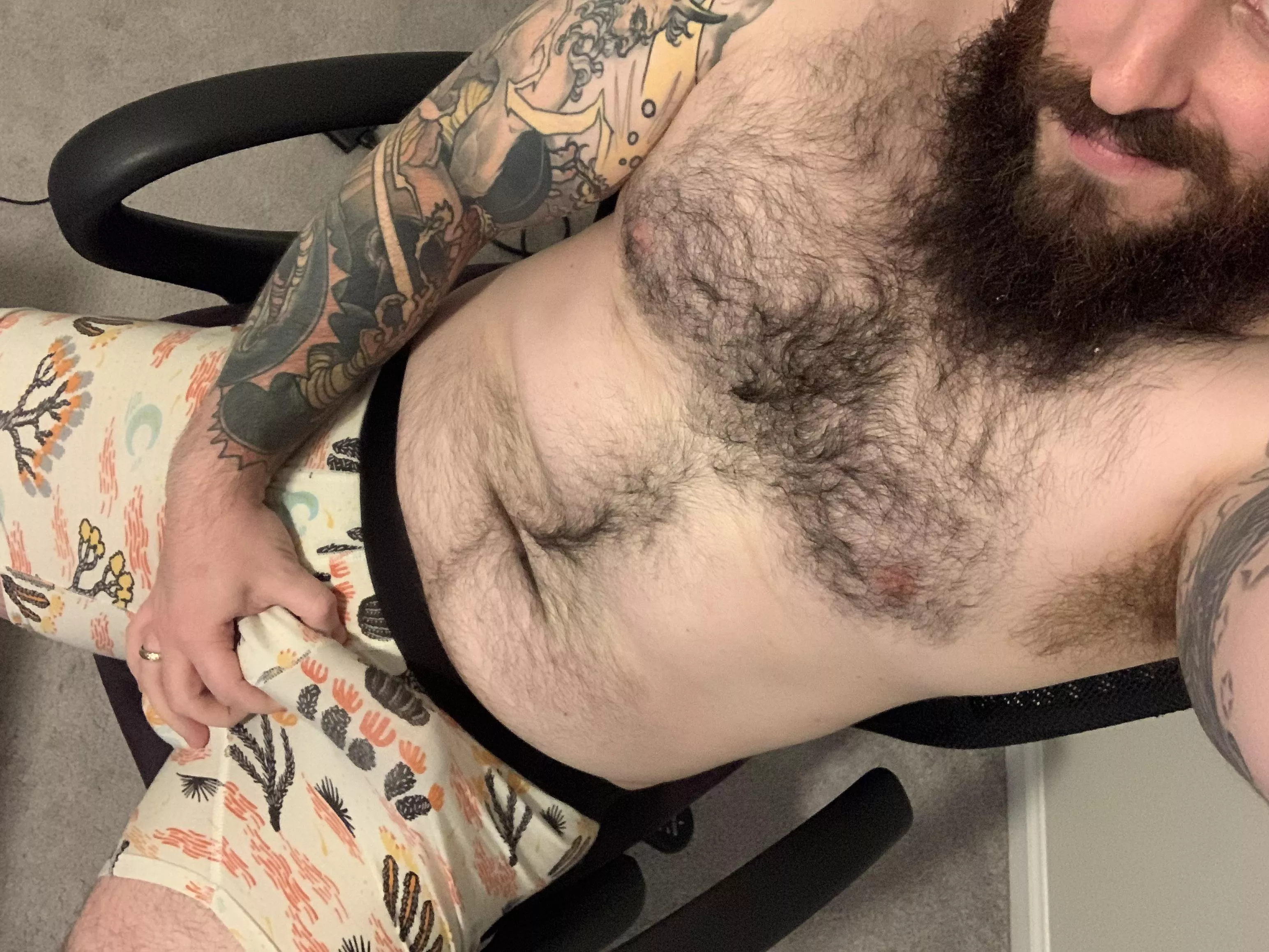 I know grey sweatpants get all the hype this time of year, but whatโs underneath is just as important ๐ I know grey sweatpants get all the hype this time of year, but whatโs underneath is just as important ๐