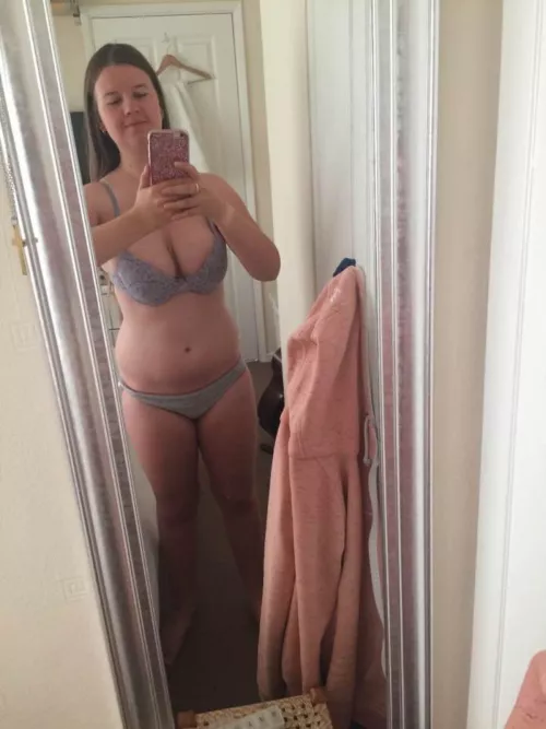 I know I’m not in the nude but I love this pic of me